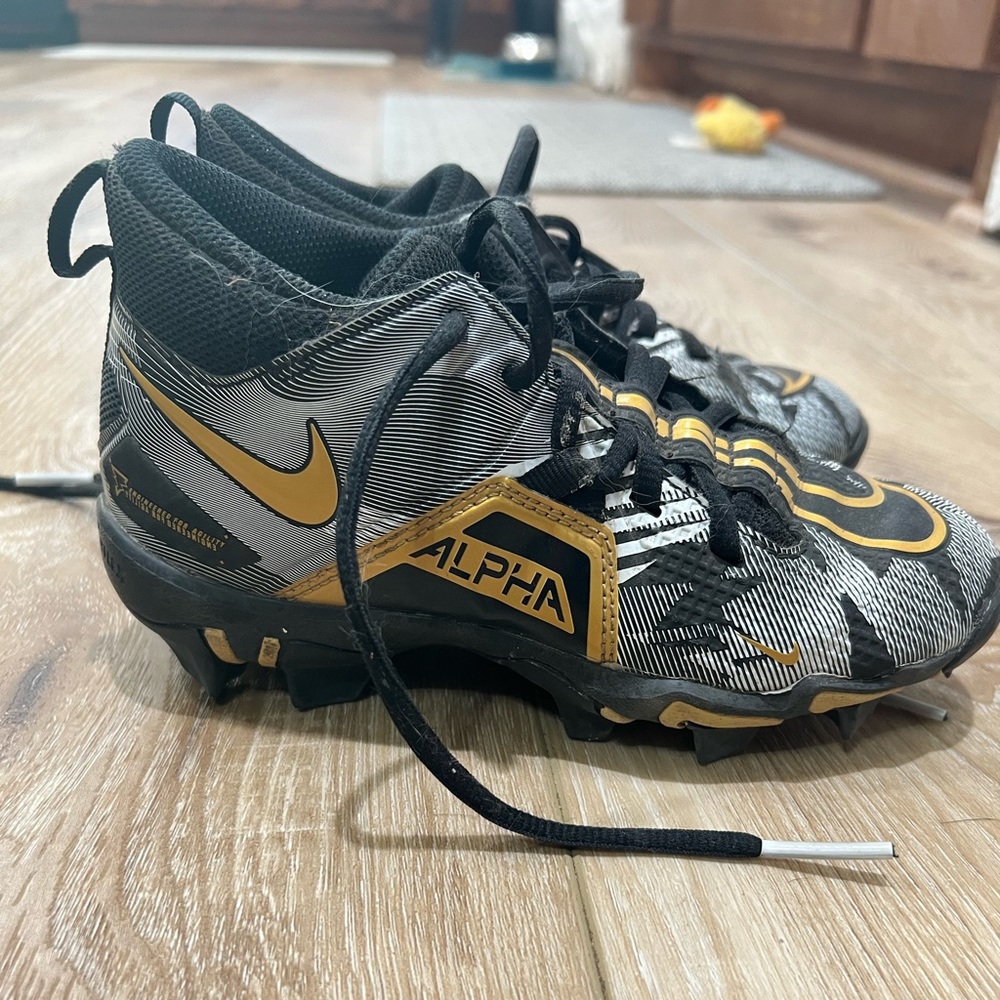 Nike Alpha Fastflex Football Cleats